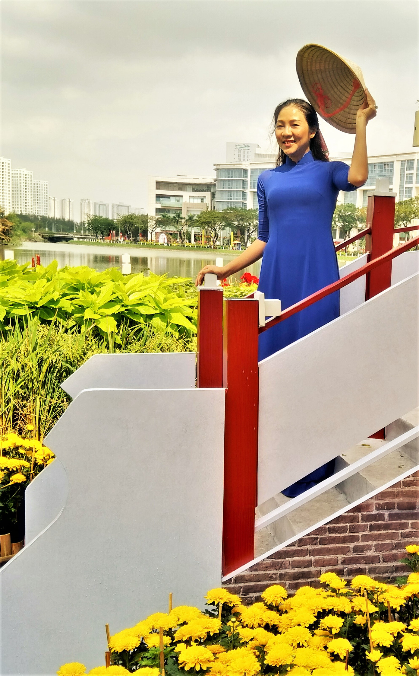 Độc đáo đường xuân đa quốc tịch lần đầu tiên tổ chức ở TPHCM ảnh 13