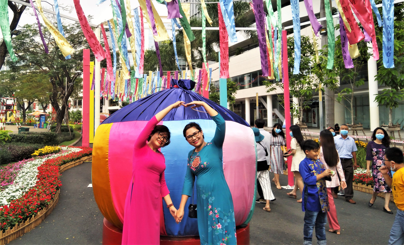 Độc đáo đường xuân đa quốc tịch lần đầu tiên tổ chức ở TPHCM ảnh 4