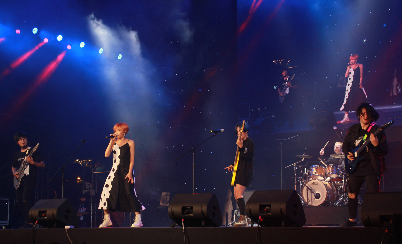 Ca sỹ đạt giải Grammy trình diễn ca khúc viết riêng cho 'Hò dô 2019' tại TP.HCM ảnh 1