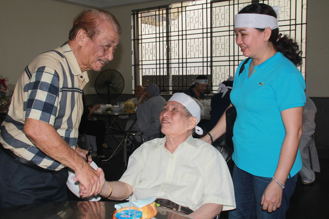 NSND Trần Hiếu, Trần Long Ẩn và đồng nghiệp đến tiễn biệt nhạc sỹ Nguyễn Văn Tý ảnh 10