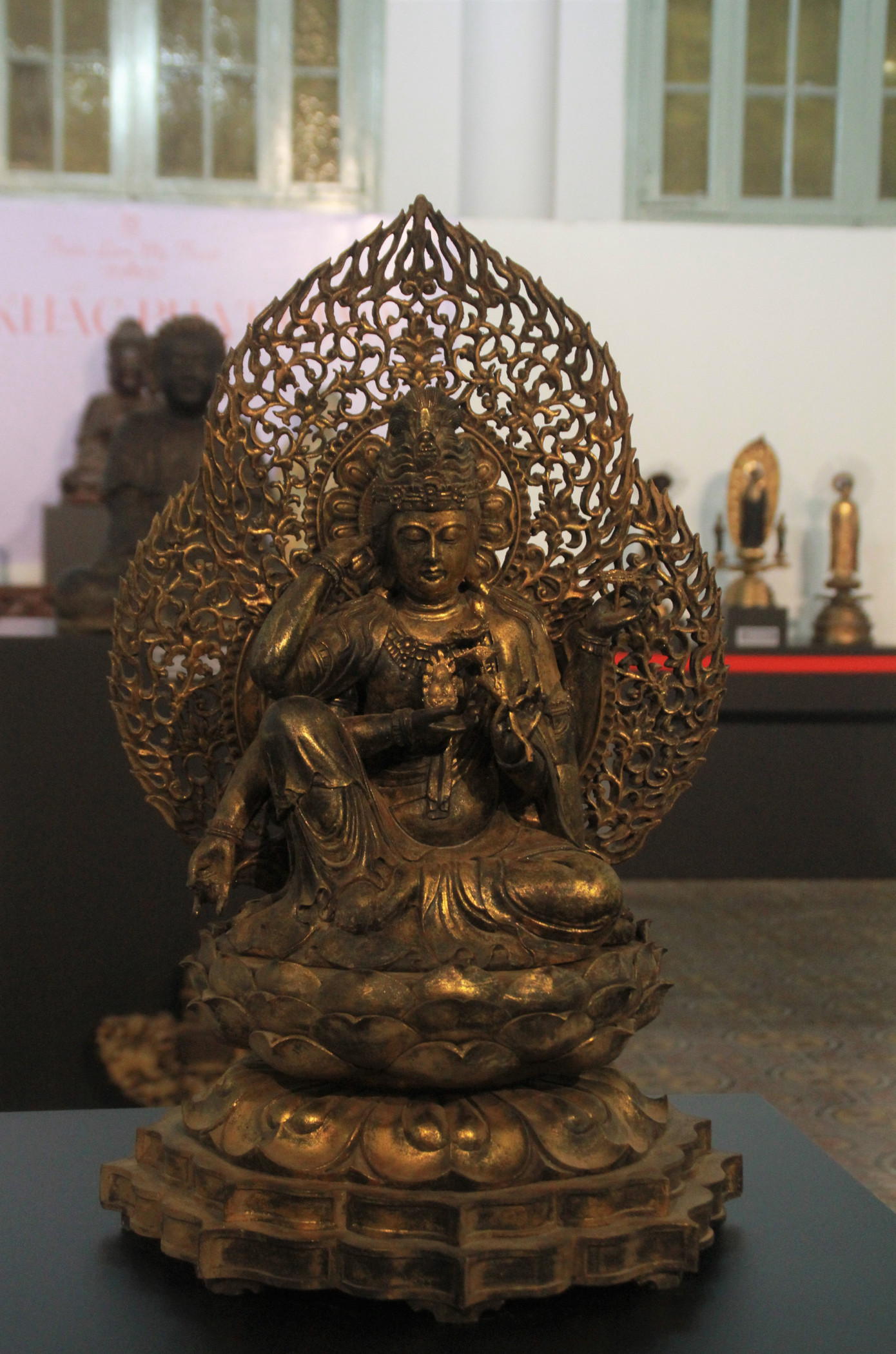 Cận cảnh hơn 100 pho tượng Phật cổ cực quý hiếm đang trưng bày tại TPHCM ảnh 3