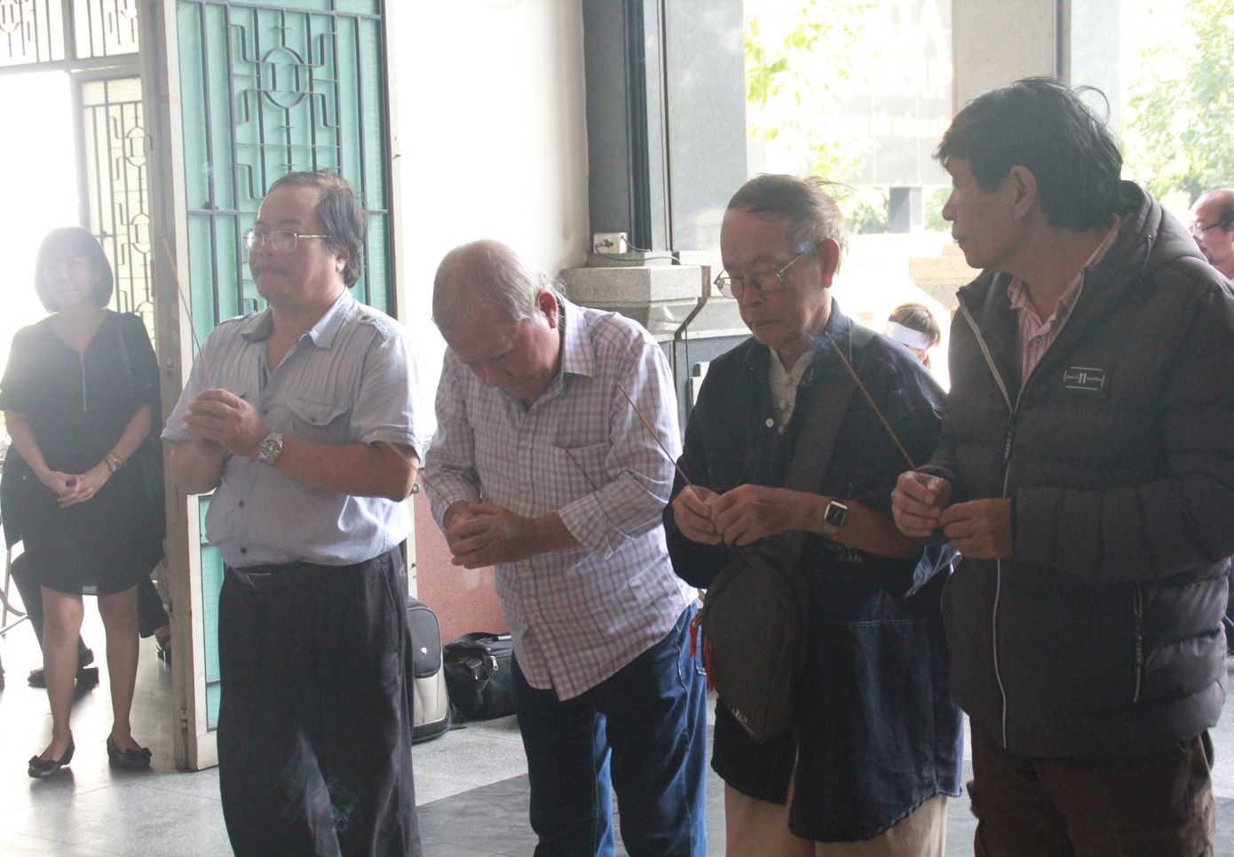 NSND Trần Hiếu, Trần Long Ẩn và đồng nghiệp đến tiễn biệt nhạc sỹ Nguyễn Văn Tý ảnh 3