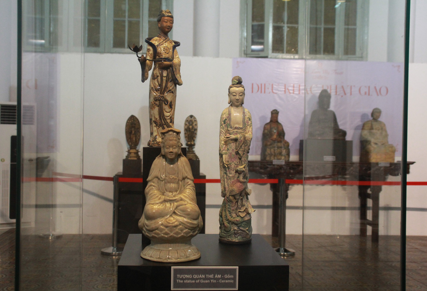 Cận cảnh hơn 100 pho tượng Phật cổ cực quý hiếm đang trưng bày tại TPHCM ảnh 5