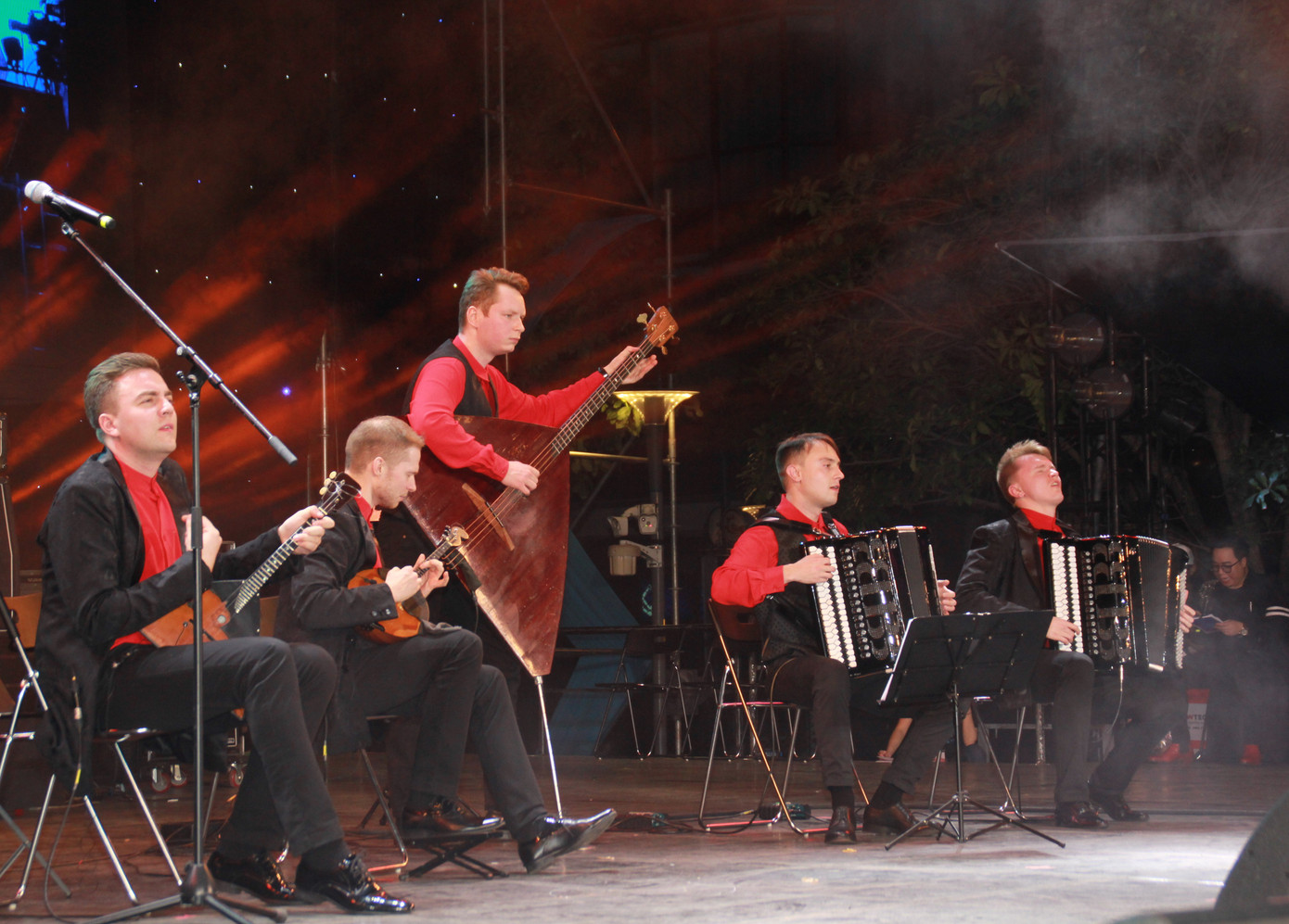 Sôi động lễ hội âm nhạc 'Hò dô' lần đầu ở TP.HCM ảnh 5