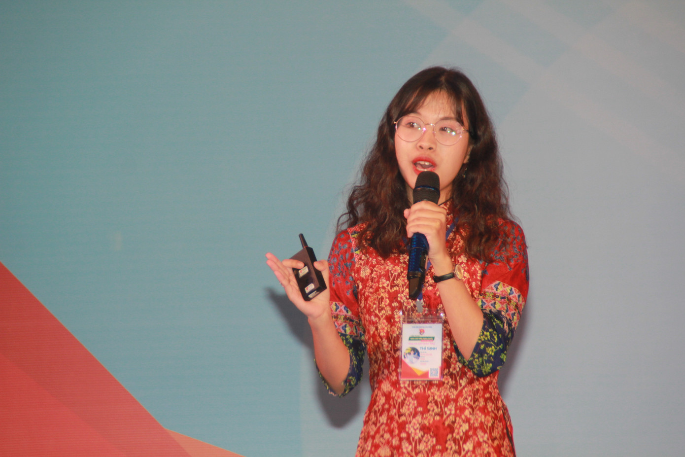 Cao Thị Hải Vân về nhất Hội thi Báo cáo viên giỏi toàn quốc năm 2019 ảnh 1