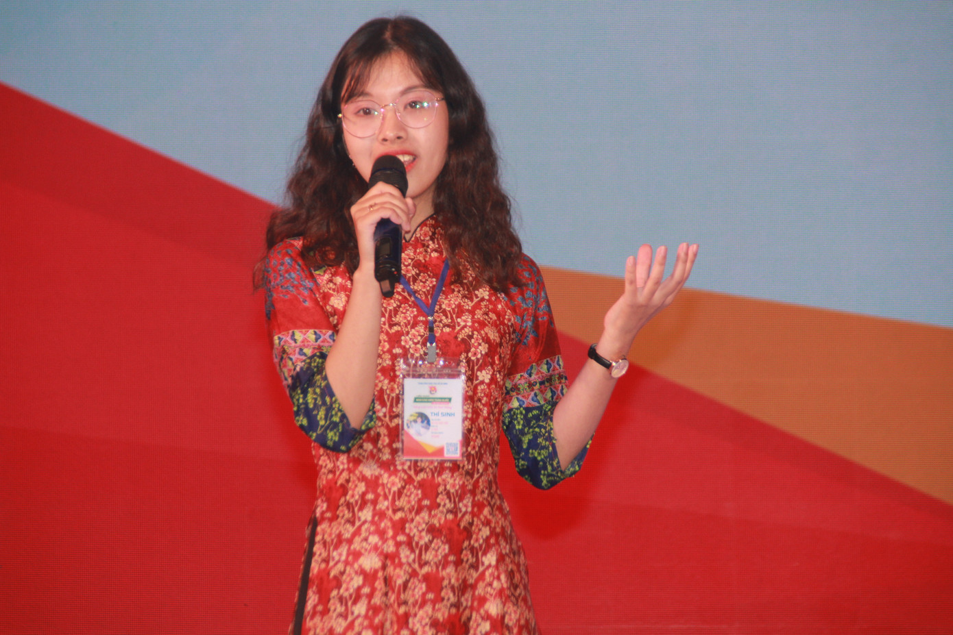 Cao Thị Hải Vân về nhất Hội thi Báo cáo viên giỏi toàn quốc năm 2019 ảnh 6