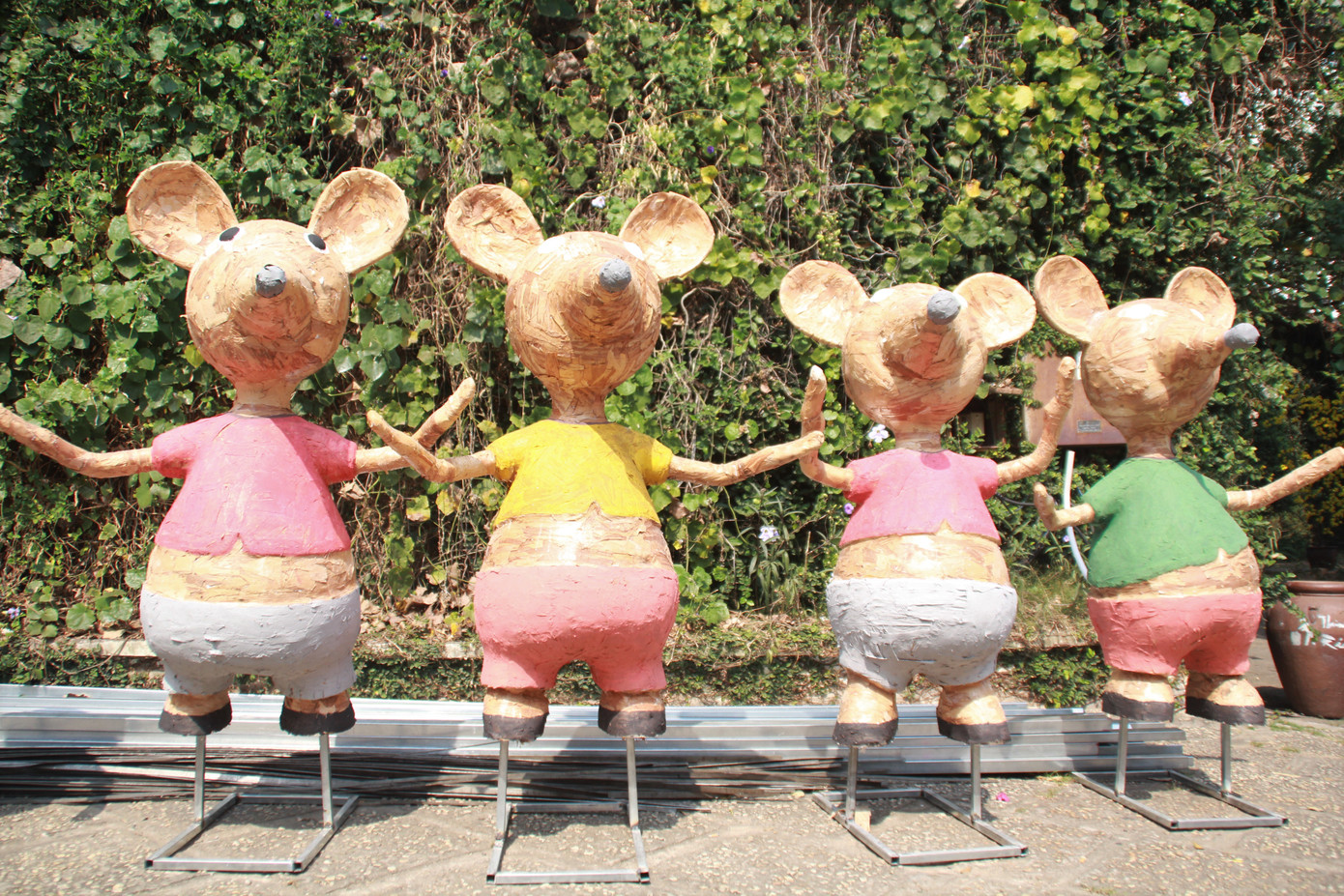 Một chú chuột hamster Hé lộ tạo hình nhà chuột tại đường hoa Tết ở phố Nguyễn Huệ ảnh 20