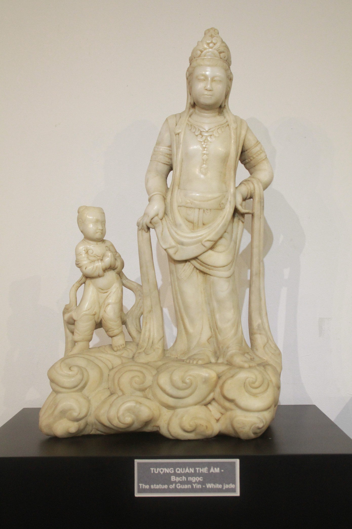 Cận cảnh hơn 100 pho tượng Phật cổ cực quý hiếm đang trưng bày tại TPHCM ảnh 6