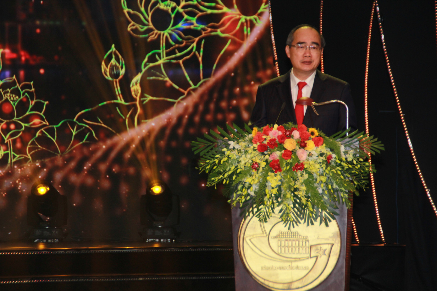 Minh Vương, Thanh Tuấn cùng dàn nghệ sĩ tề tựu ở lễ vinh danh ảnh 1