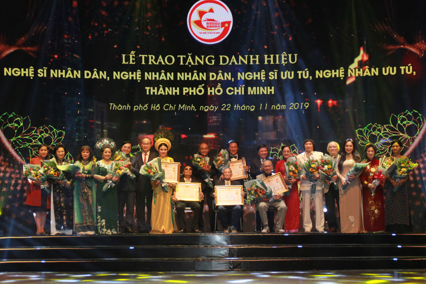 Minh Vương, Thanh Tuấn cùng dàn nghệ sĩ tề tựu ở lễ vinh danh ảnh 9