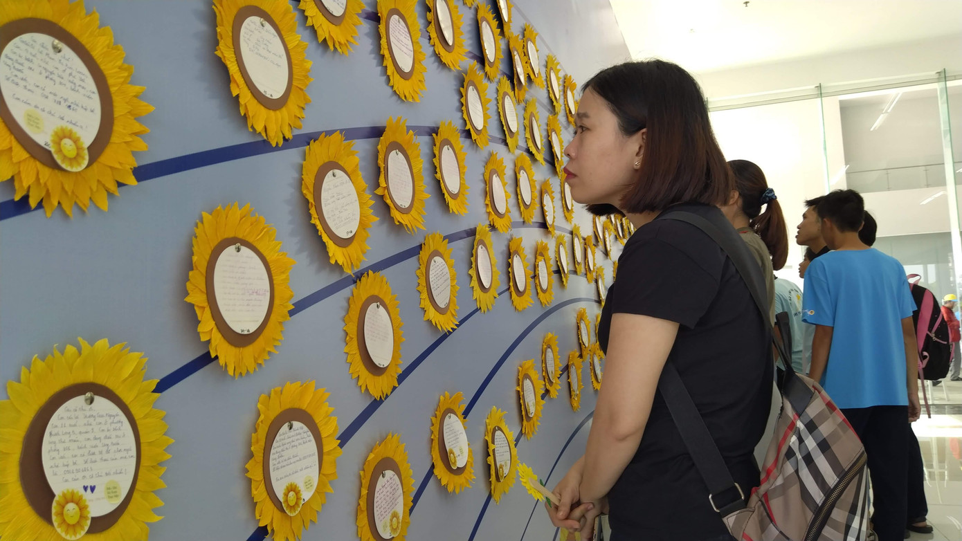 Đong đầy yêu thương tại ngày hội Hoa hướng dương ảnh 1