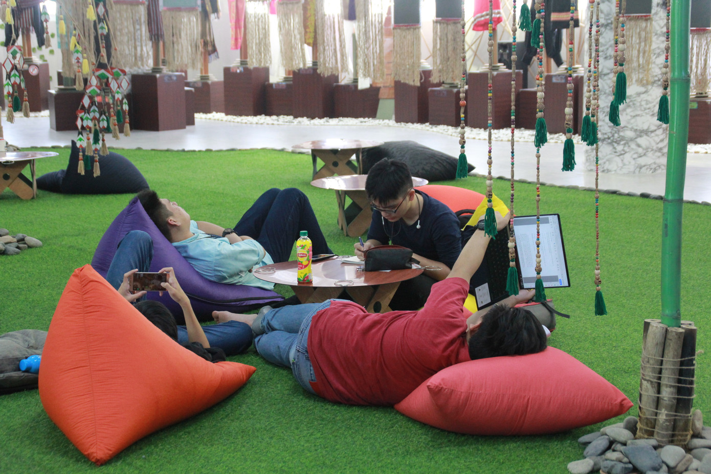 Nhìn gần Nhà Văn hóa Sinh viên TPHCM mới trên 400 tỷ đồng ảnh 10