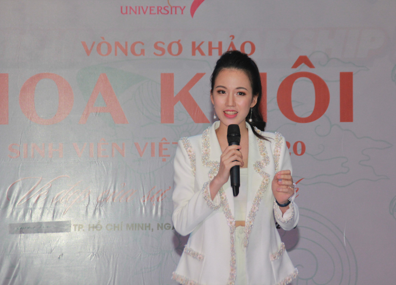 Nữ sinh Chăm mặc áo dài mẹ may thi Hoa khôi Sinh viên Việt Nam 2020 ảnh 18