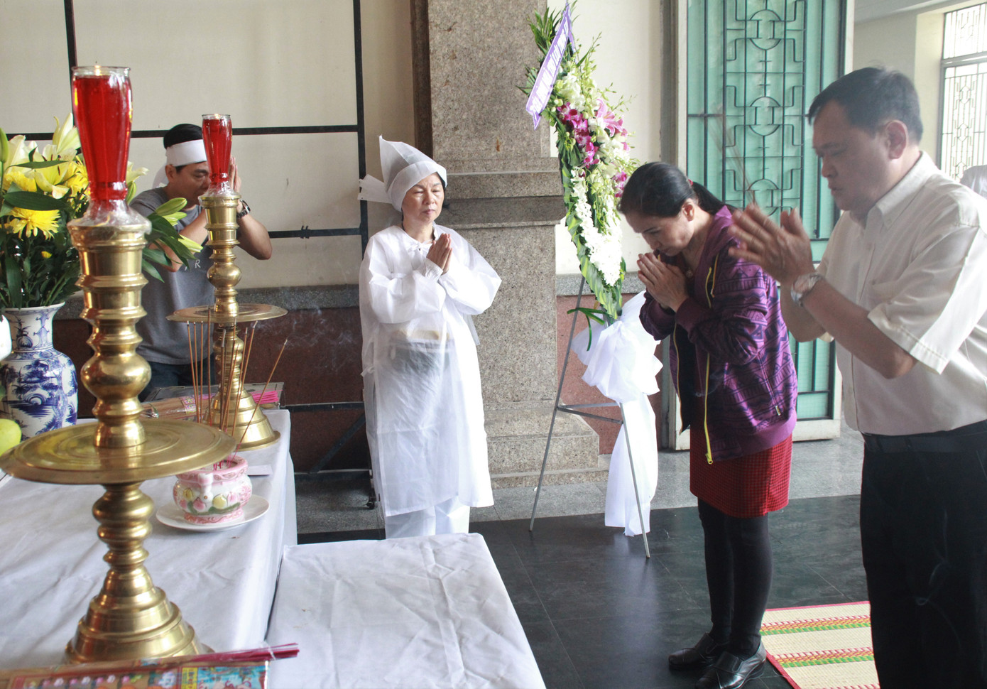 NSND Trần Hiếu, Trần Long Ẩn và đồng nghiệp đến tiễn biệt nhạc sỹ Nguyễn Văn Tý ảnh 2