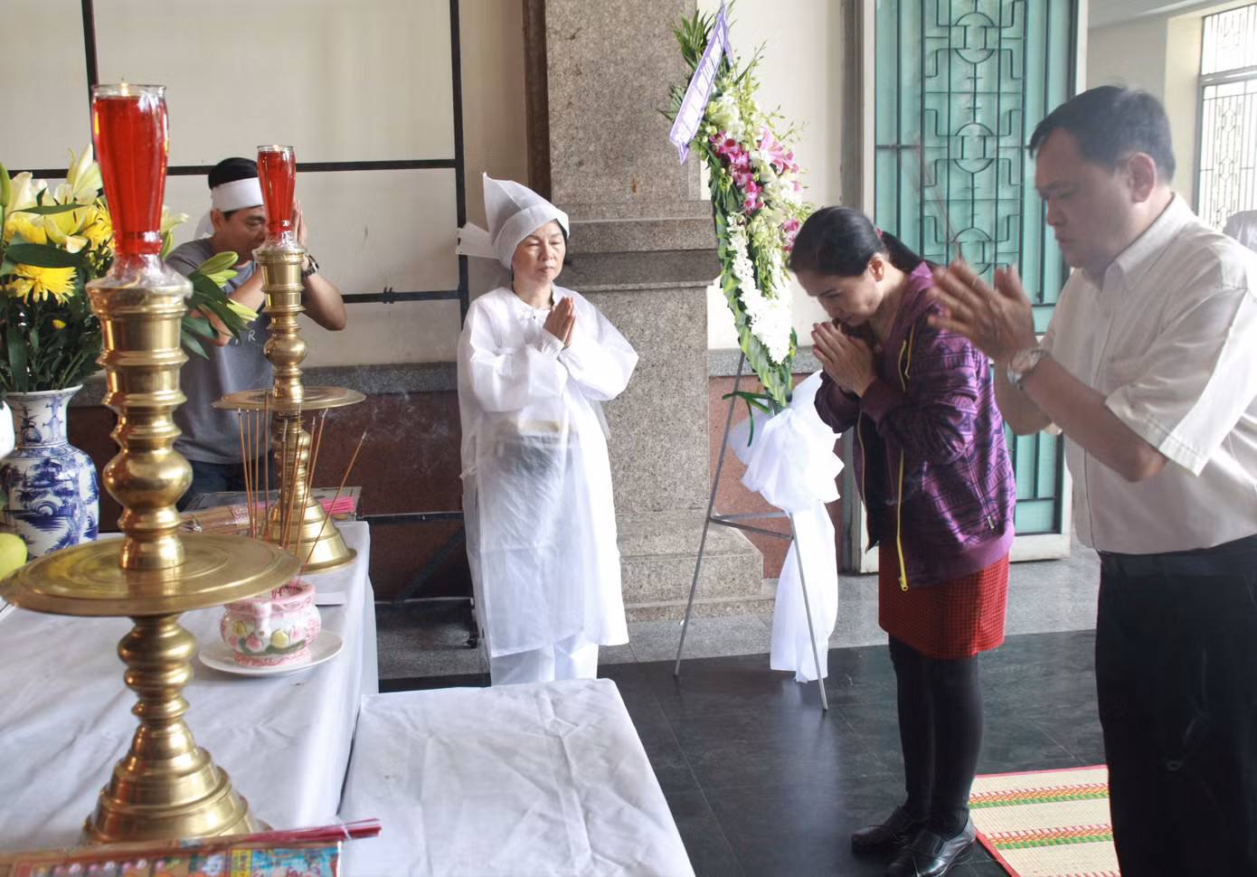 NSND Trần Hiếu, Trần Long Ẩn và đồng nghiệp đến tiễn biệt nhạc sỹ Nguyễn Văn Tý ảnh 2