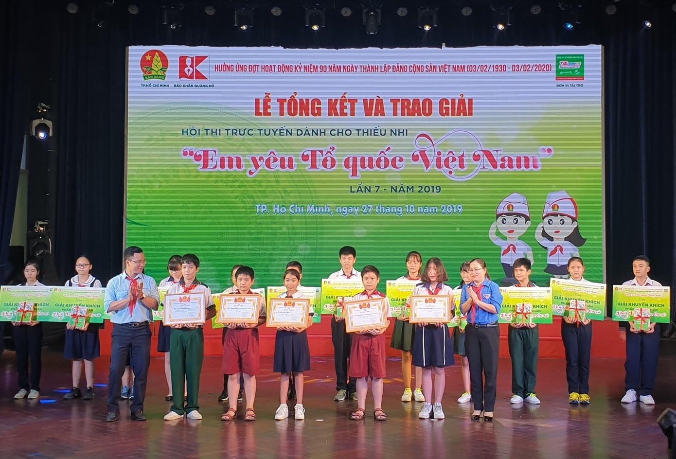 Hơn 900.000 lượt thi tài sân chơi ‘Em yêu Tổ quốc Việt Nam’ năm 2019 ảnh 1