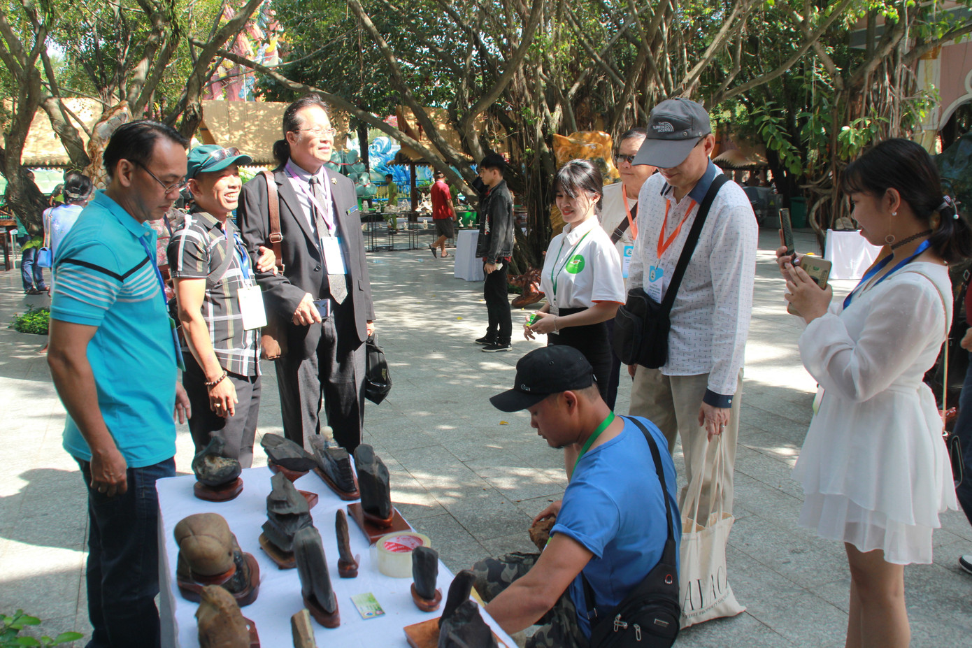 Chiêm ngưỡng các tác phẩm bonsai và đá cảnh nghệ thuật quốc tế hội tụ ở TPHCM ảnh 27
