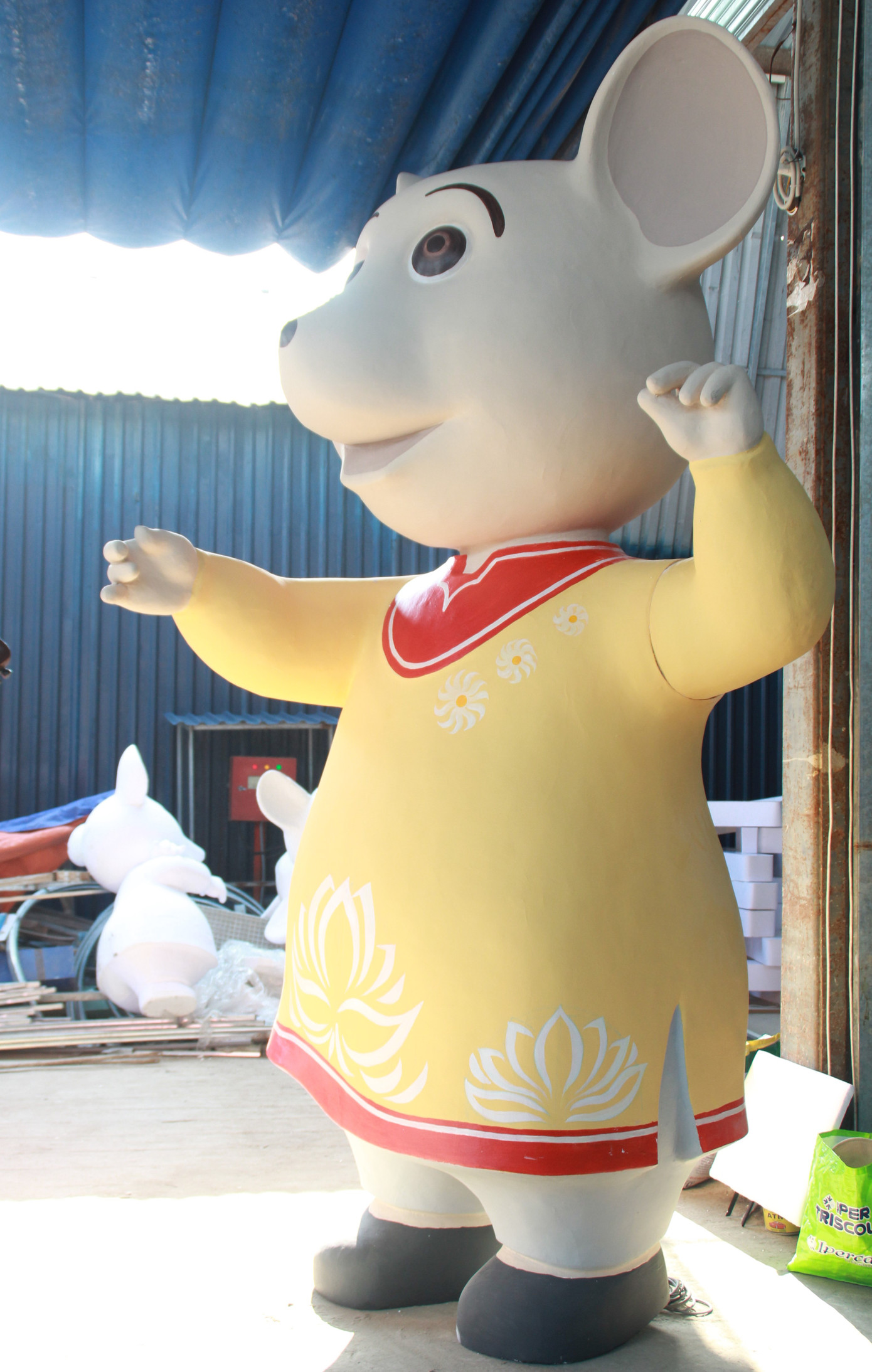 Hé lộ tạo hình nhà chuột tại đường hoa Tết ở phố Nguyễn Huệ ảnh 6