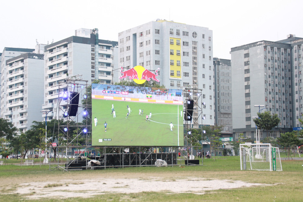 Học sinh tiểu học TPHCM diện áo cờ đỏ sao vàng tiếp lửa cho U22 Việt Nam ảnh 17