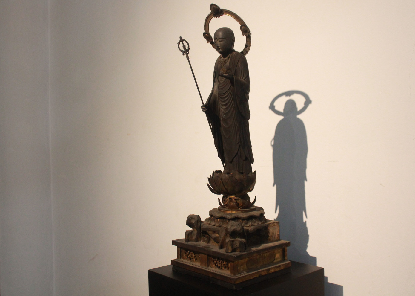 Cận cảnh hơn 100 pho tượng Phật cổ cực quý hiếm đang trưng bày tại TPHCM ảnh 12