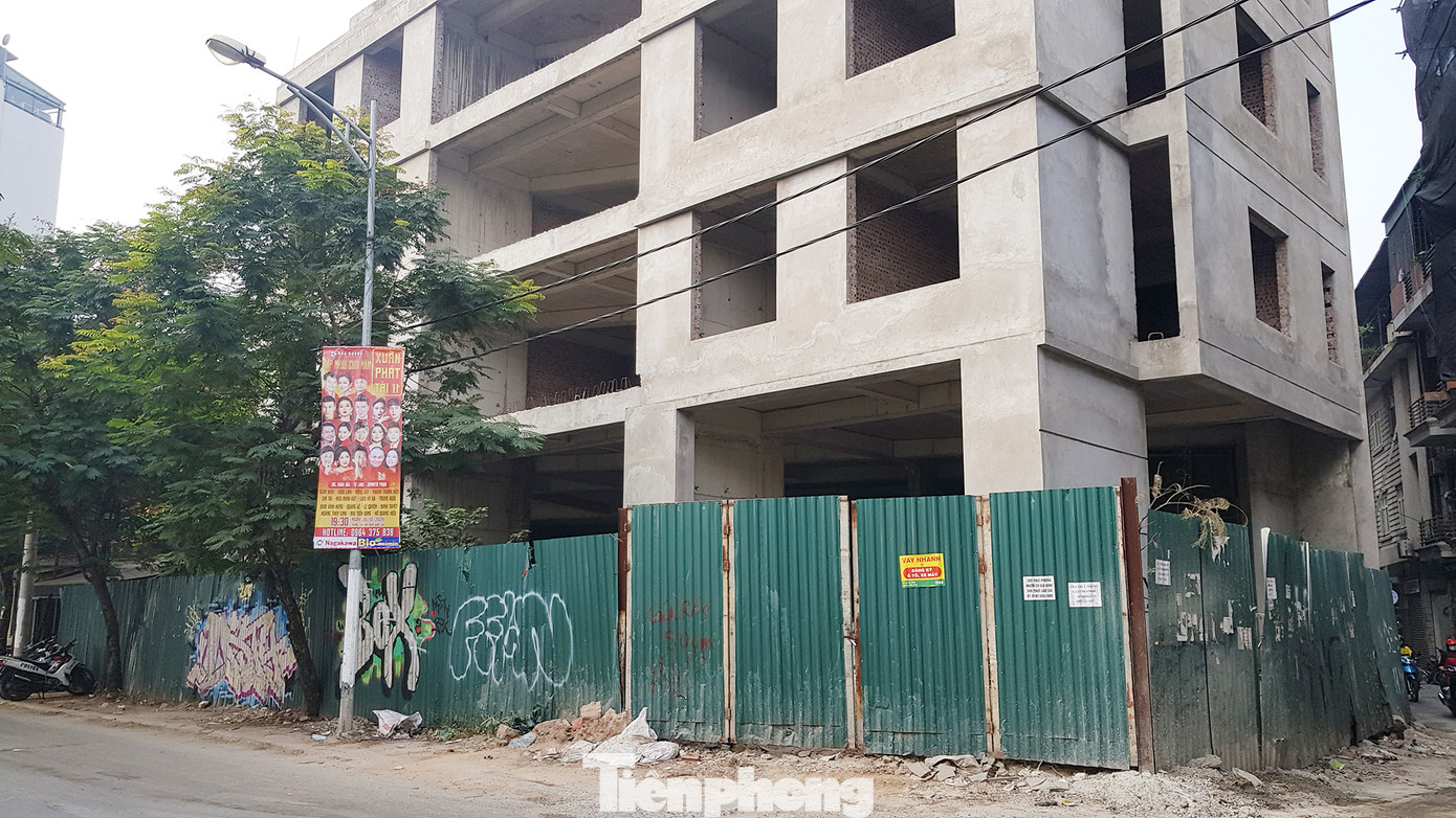 Hé lộ nguồn gốc khu đất 'kim cương' xây nhà cán bộ bỏ hoang ở Hà Nội ảnh 1