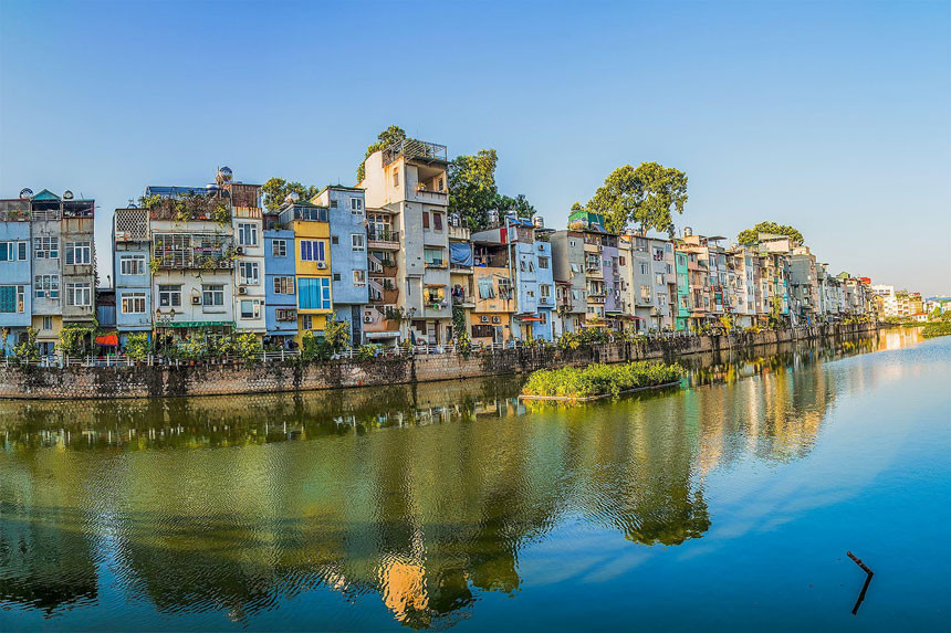 Có tiền nên mua nhà phố hay biệt thự ven đô? ảnh 1