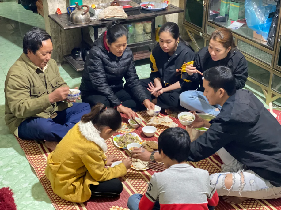 Tết 2021: Một cái Tết thật khác, nhưng niềm vui đoàn viên vẫn luôn vậy ảnh 6