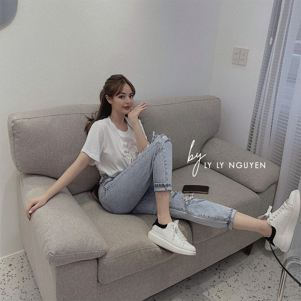 Thời trang Ly Ly Nguyen ấn tượng cùng phong cách trẻ trung, hiện đại ảnh 5