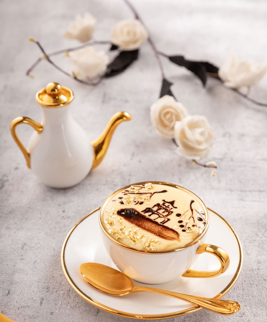 Khách sạn dát vàng lộng lẫy giữa lòng Hà Nội ảnh 5