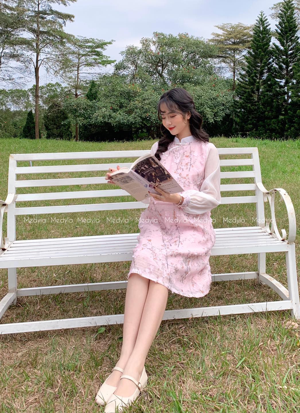 Đầm bầu Medyla Phạm Ngọc Thạch với những mẫu thiết kế phù hợp cho các mẹ bầu ảnh 5