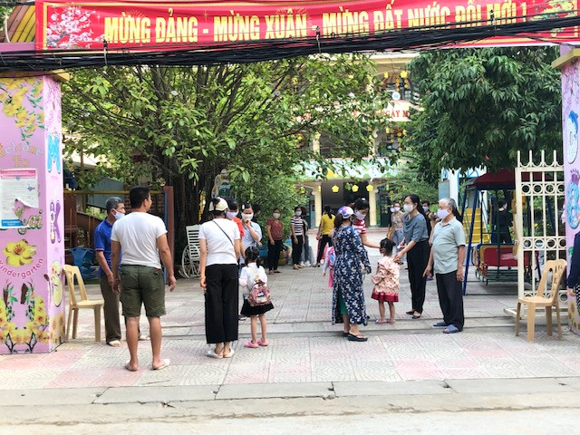 Hàng chục triệu HS,SV đi học trở lại sau kì nghỉ dài chưa từng có ảnh 11