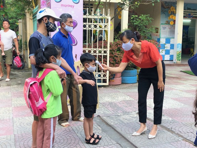 Hàng chục triệu HS,SV đi học trở lại sau kì nghỉ dài chưa từng có ảnh 10