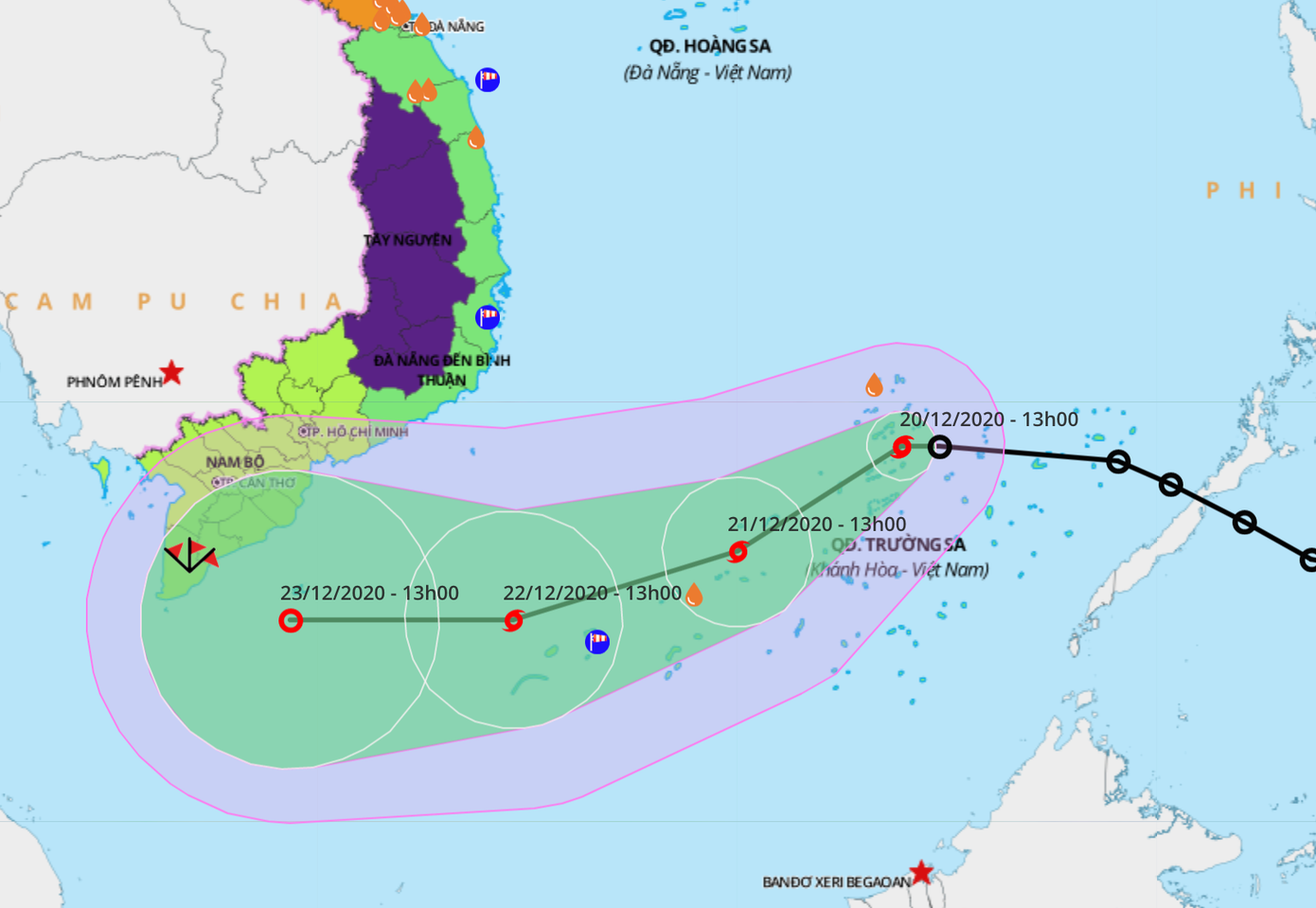 Hàng trăm tàu thuyền nằm trong vùng ảnh hưởng của bão số 14 ảnh 1