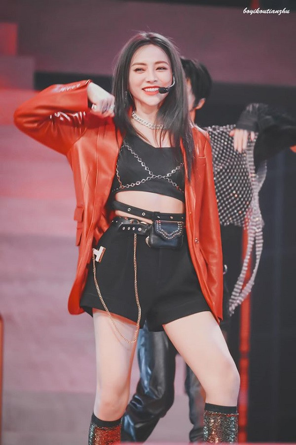 Trong trái tim fangirl: Dù là “bông tuyết” hay “mãnh hổ”, Tạ Khả Dần mãi luôn tỏa sáng! ảnh 2