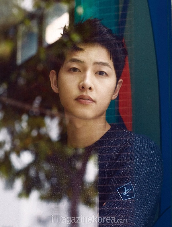 Trong thế giới fangirl: Dù thế giới quay lưng với Song Joong Ki, em vẫn sẽ đứng đó ảnh 3