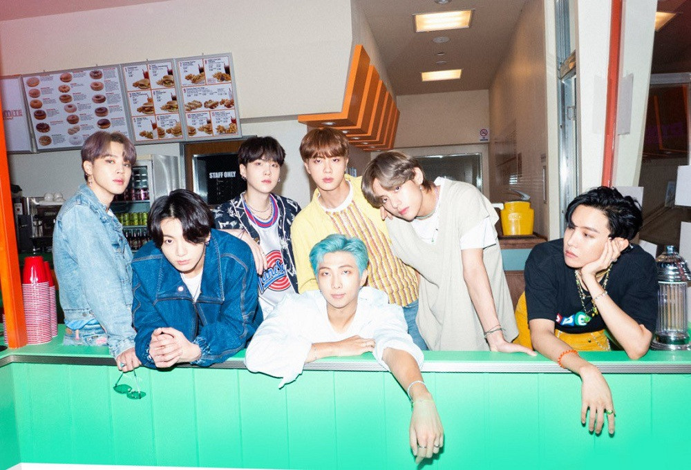 Âm nhạc của BTS đã thay đổi rất nhiều cuộc đời của bao người, trong đó có cả tớ. (Ảnh: BigHit Ent.) Trong thế giới fangirl: Dù không phải là một AMRY, tớ vẫn chân thành cảm ơn BTS ảnh 1