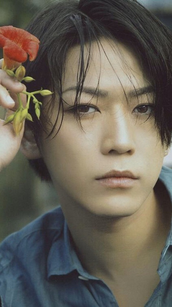 Tegoshi Yuya viết sách “nói xấu” công ty và bạn gái cũ, BTS và TWICE bị bắt làm cameo ảnh 6