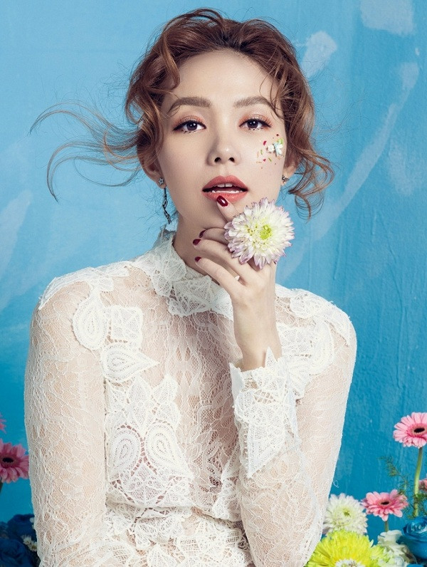 Trong thế giới fangirl: Tuổi thơ tôi tràn đầy sắc màu vì Minh Hằng và âm nhạc của chị ảnh 1