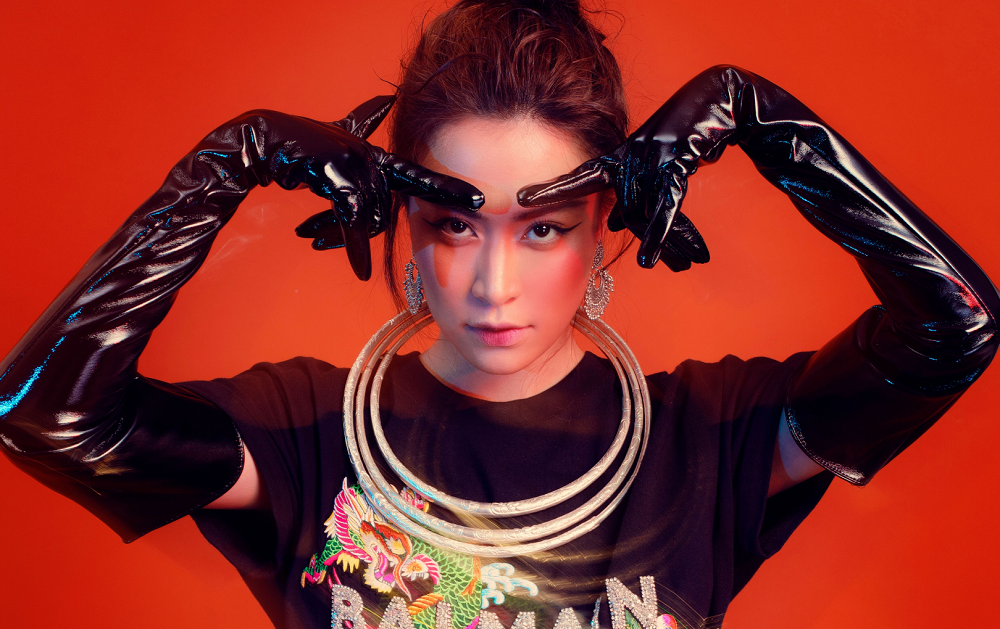 Trong thế giới fangirl: Hoàng Thùy Linh thành công mang văn hóa Việt vào nhạc trẻ ảnh 1