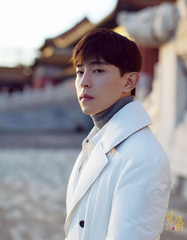 Bộ ba “Hương Mật Tựa Khói Sương“: Đặng Luân chững lại khá lâu, trở lại thì gặp chuyện xui ảnh 14