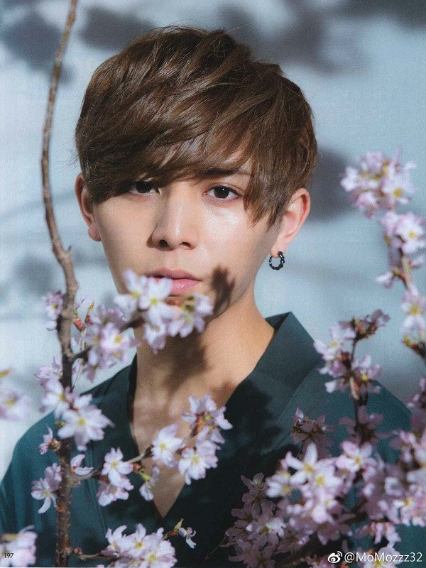 Trong thế giới fangirl: Yamada Ryosuke - Giữa hai chúng ta là khoảng cách một trăm mét ảnh 4