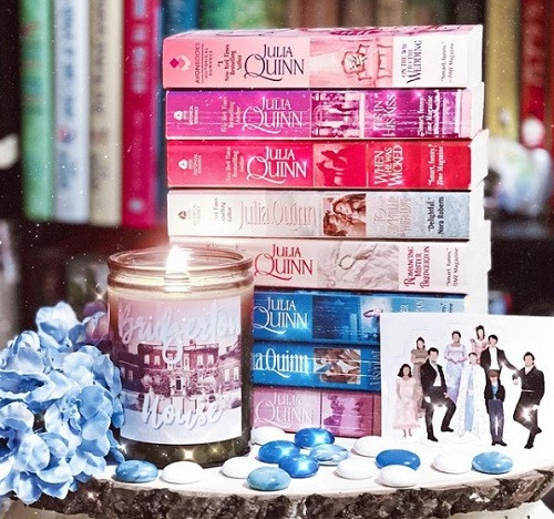 Mê mẩn “Bridgerton” của Netflix, không thể bỏ qua bộ tiểu thuyết lãng mạn của Julia Quinn ảnh 2