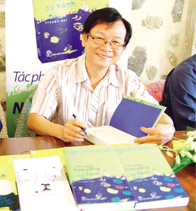 Hiếm nhà văn nào kể chuyện tuổi thơ hay như Nguyễn Nhật Ánh. (Ảnh: TL) “Con chim xanh biếc bay về”: Một sắc xanh mới, hay Nguyễn Nhật Ánh đưa Ngạn về làng Đo Đo? ảnh 1