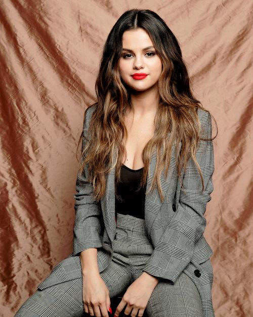 Trong thế giới fangirl: Càng yêu thương Selena trân quý, càng không biết cách thể hiện ảnh 4