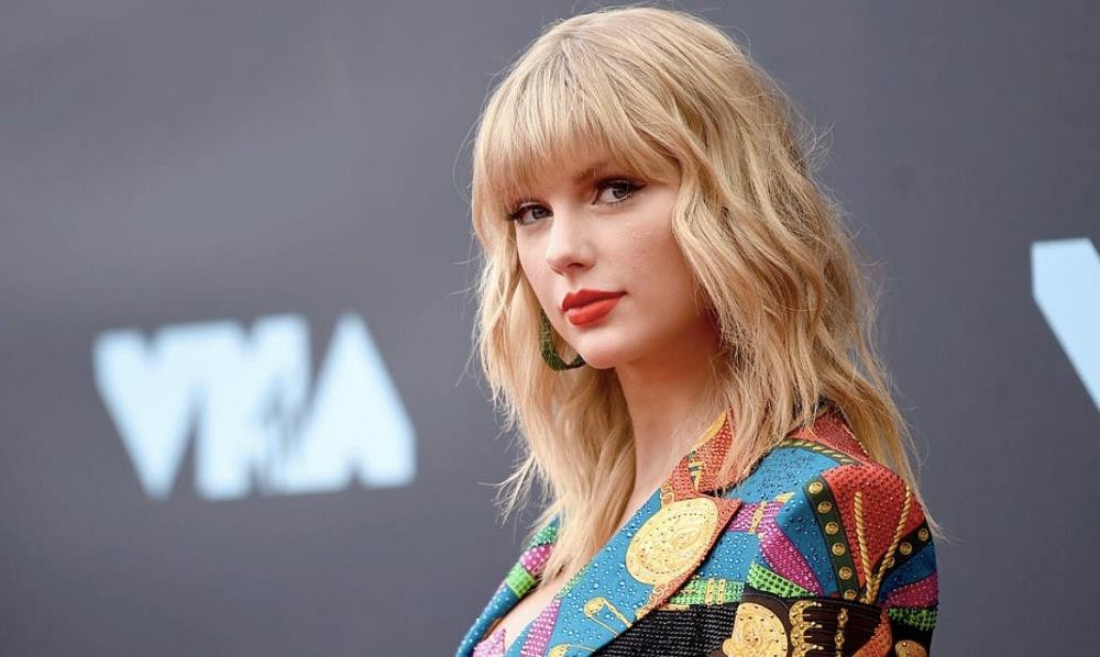 Trong thế giới fangirl: Thanh xuân này đáng giá vì Taylor Swift đã xuất hiện trong đời ảnh 3