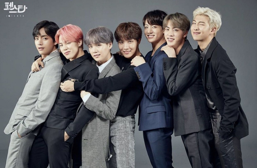 Trong thế giới fangirl: BTS là Mikrokosmos - “vũ trụ bé nhỏ” của riêng tớ ảnh 1