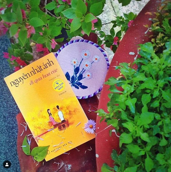 “Đi qua hoa cúc” Nguyễn Nhật Ánh: Có người đi qua cuộc đời ta, rồi ở lại trong ký ức ảnh 2
