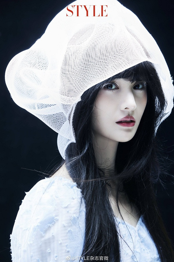 Những người đẹp diễn giả trân của phim Hoa ngữ: Ai trợn mắt thần chưởng, ai rơi lệ vô hồn? ảnh 11