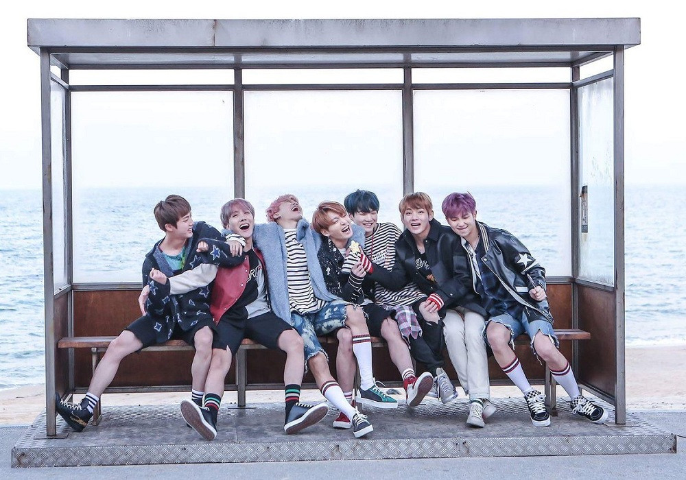 Trong thế giới fangirl: Thư gửi Bangtan, những người em thương không để đâu cho hết! ảnh 2