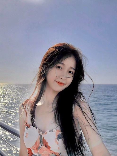 Ngu Thư Hân rất mạnh mẽ, lúc nào cũng chính là mình, sẽ không vì những lời nói của người khác mà thay đổi bản thân. (Ảnh: Pinterest) Trong thế giới fangirl: Tôi muốn là ngôi sao nhỏ tỏa sáng cùng Ngu Thư Hân ảnh 2
